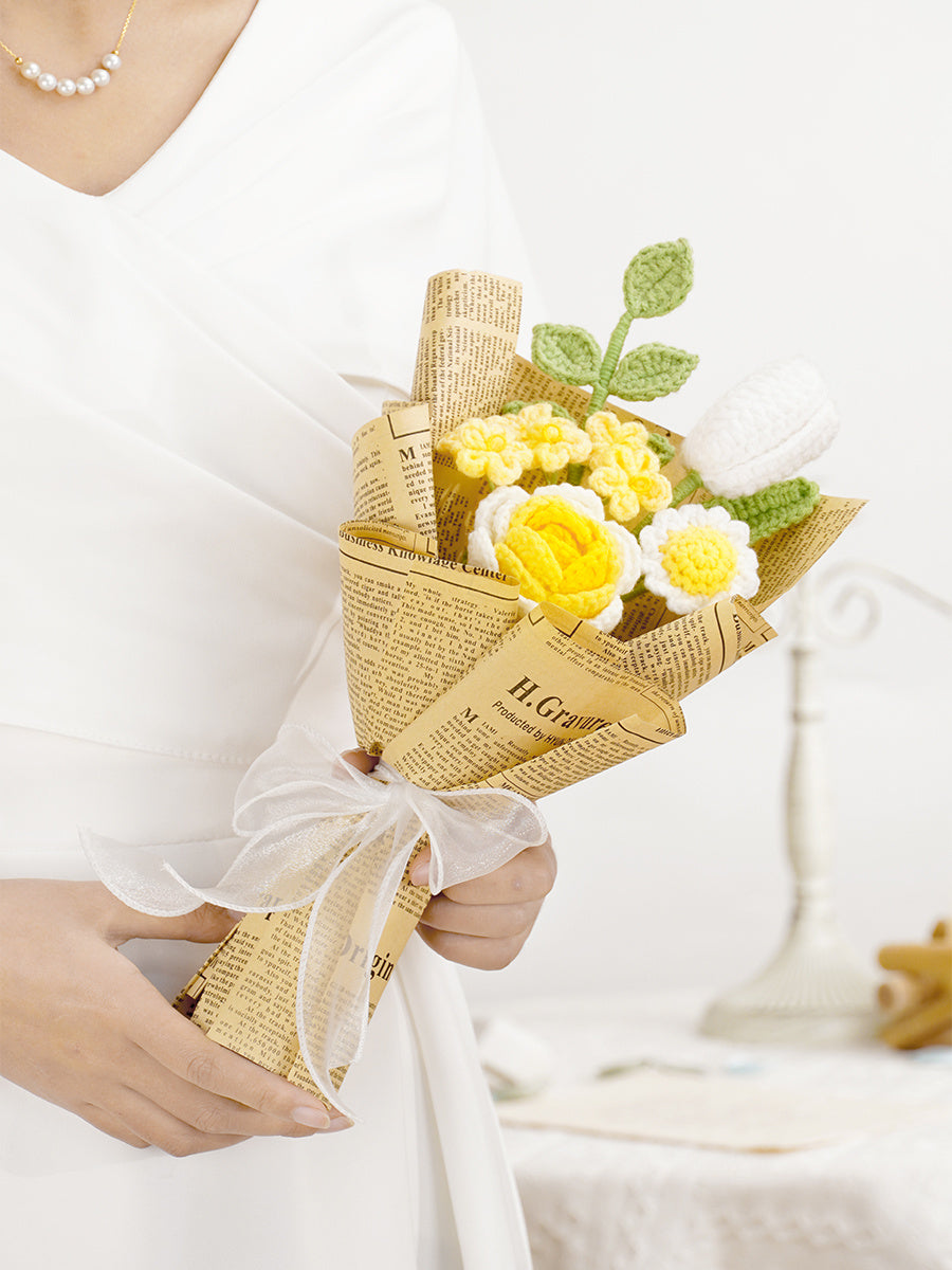 Creative Hand Weaving Knitted Finished Product Wool Flowers Bridal Bouquet